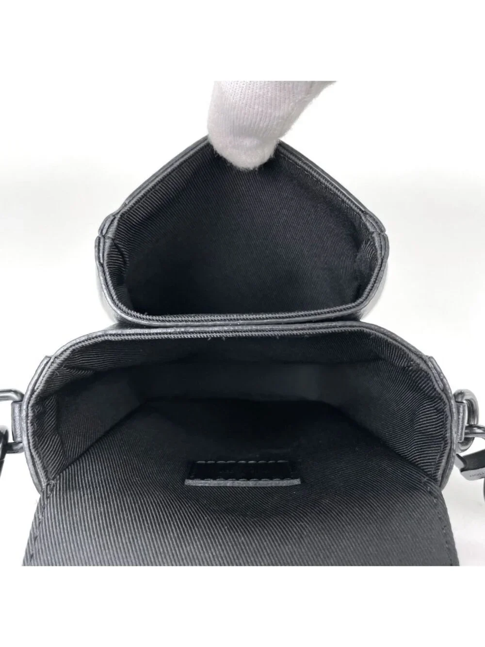 Louis Vuitton S Lock Vertical Wearable Wallet Shoulder Bag Monogram Eclipse